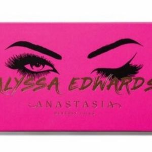 Anastasia Beverly Hills x Alysda Edward's pallete